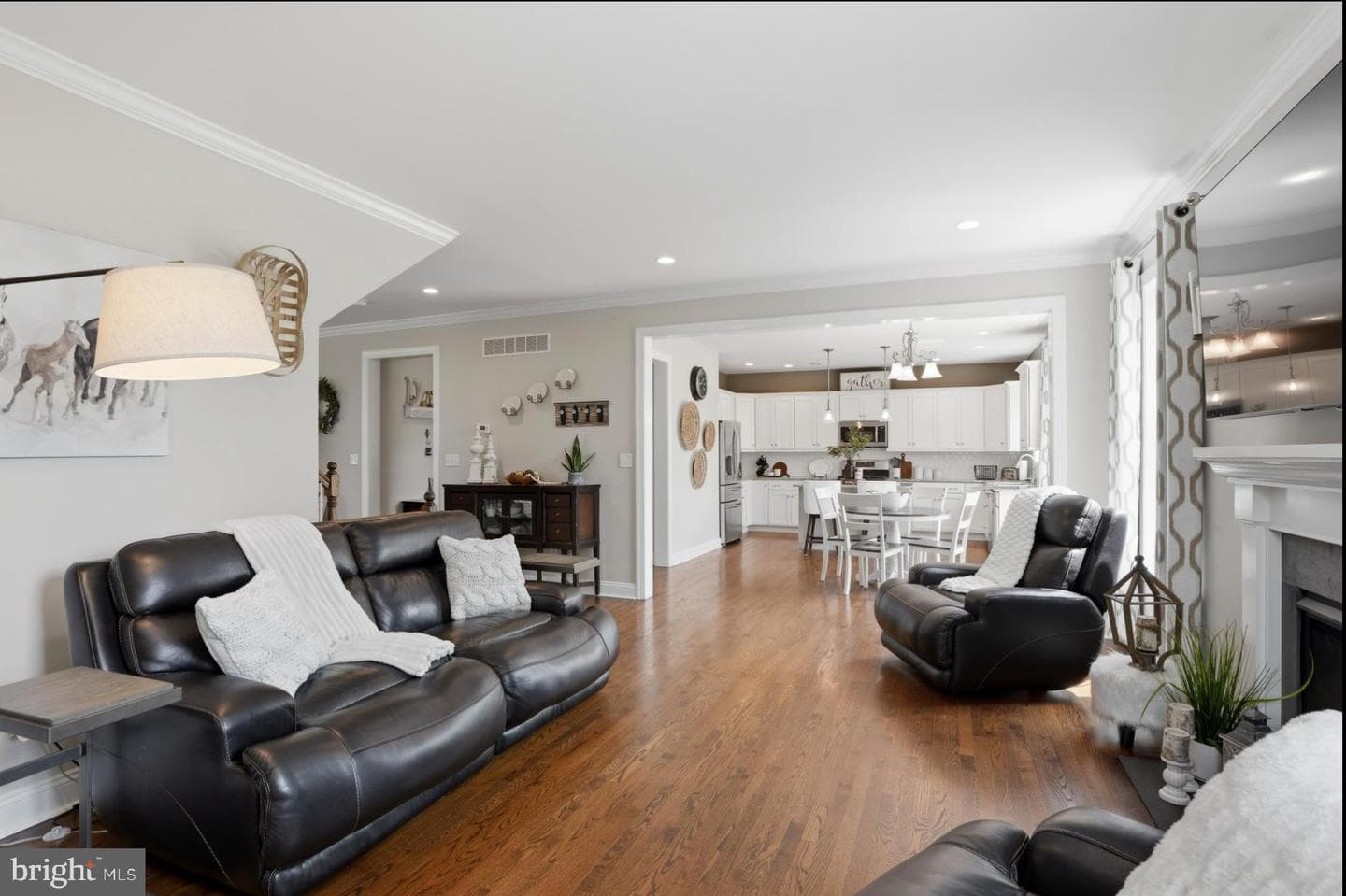 35 Dickinson Lane photo 15