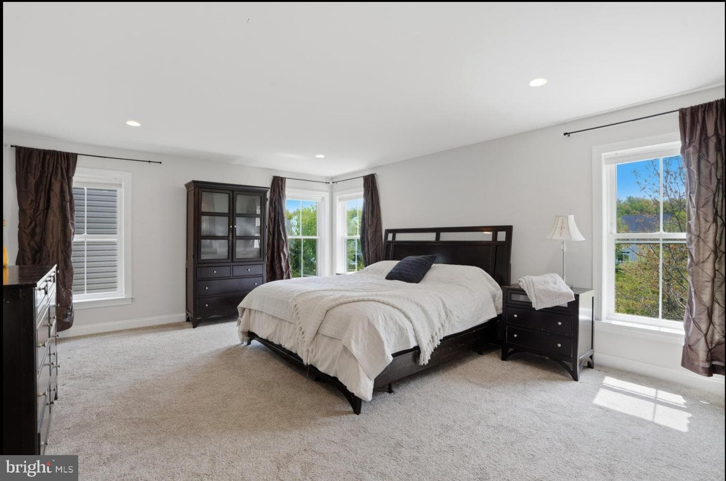 35 Dickinson Lane photo 18