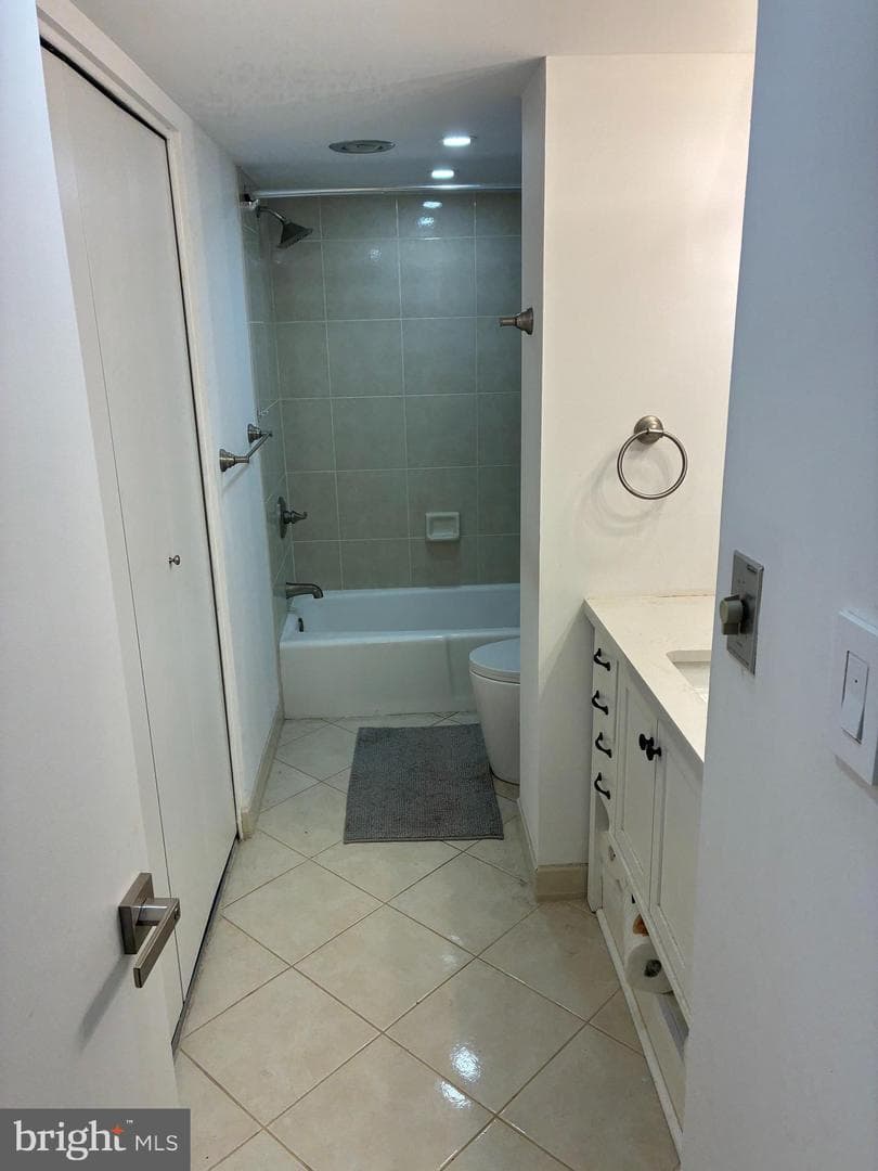 20536 Valley Forge Circle #536 photo 5