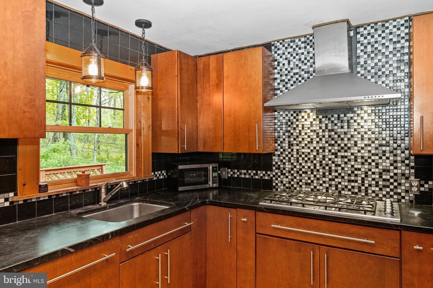 209 Township Line Road photo 12