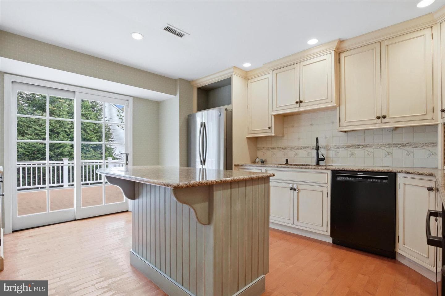 61 Harlow Circle photo 8