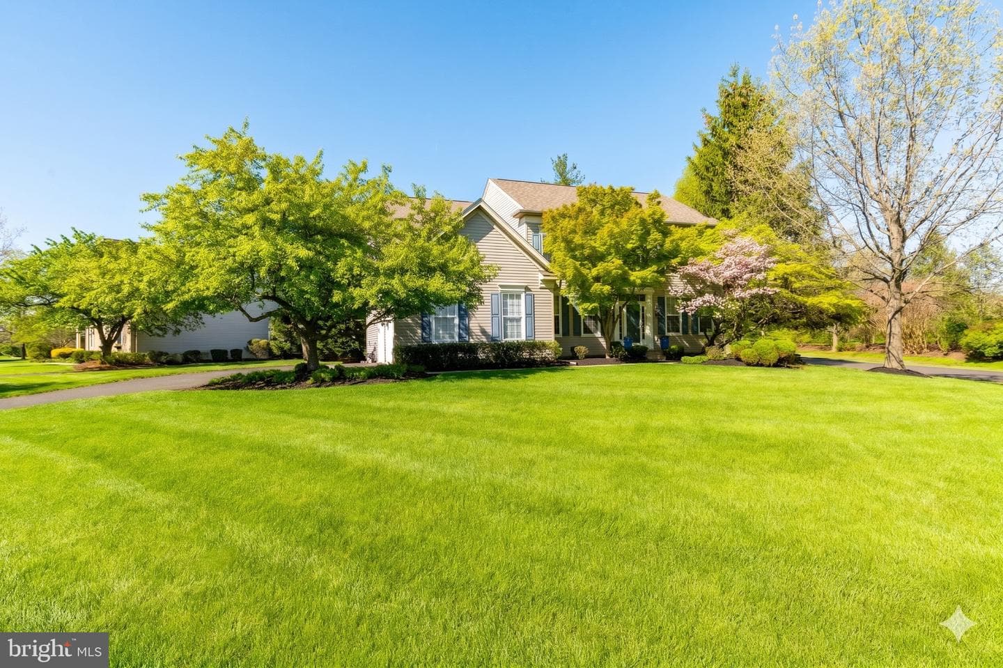 602 Dunburry Drive photo 3