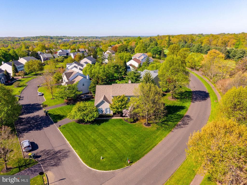 602 Dunburry Drive photo 46