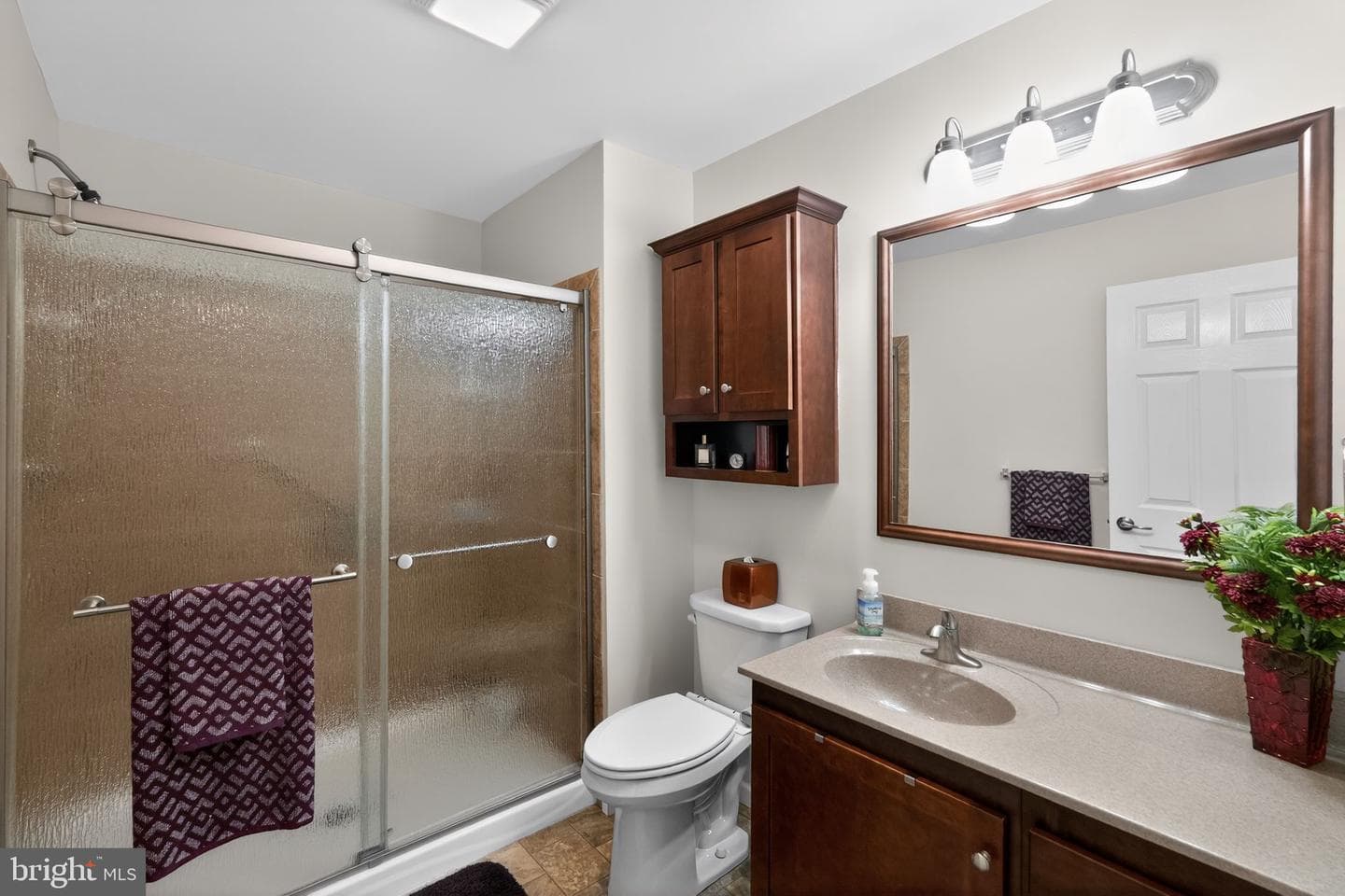 411 Honeysuckle Lane photo 20