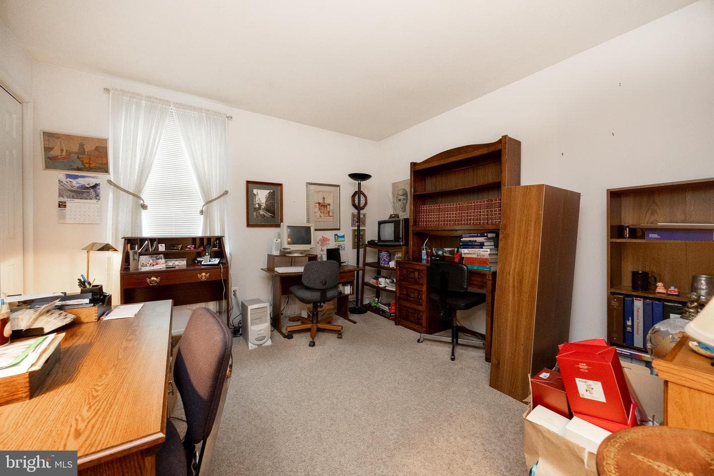 892 Carriage Way photo 24