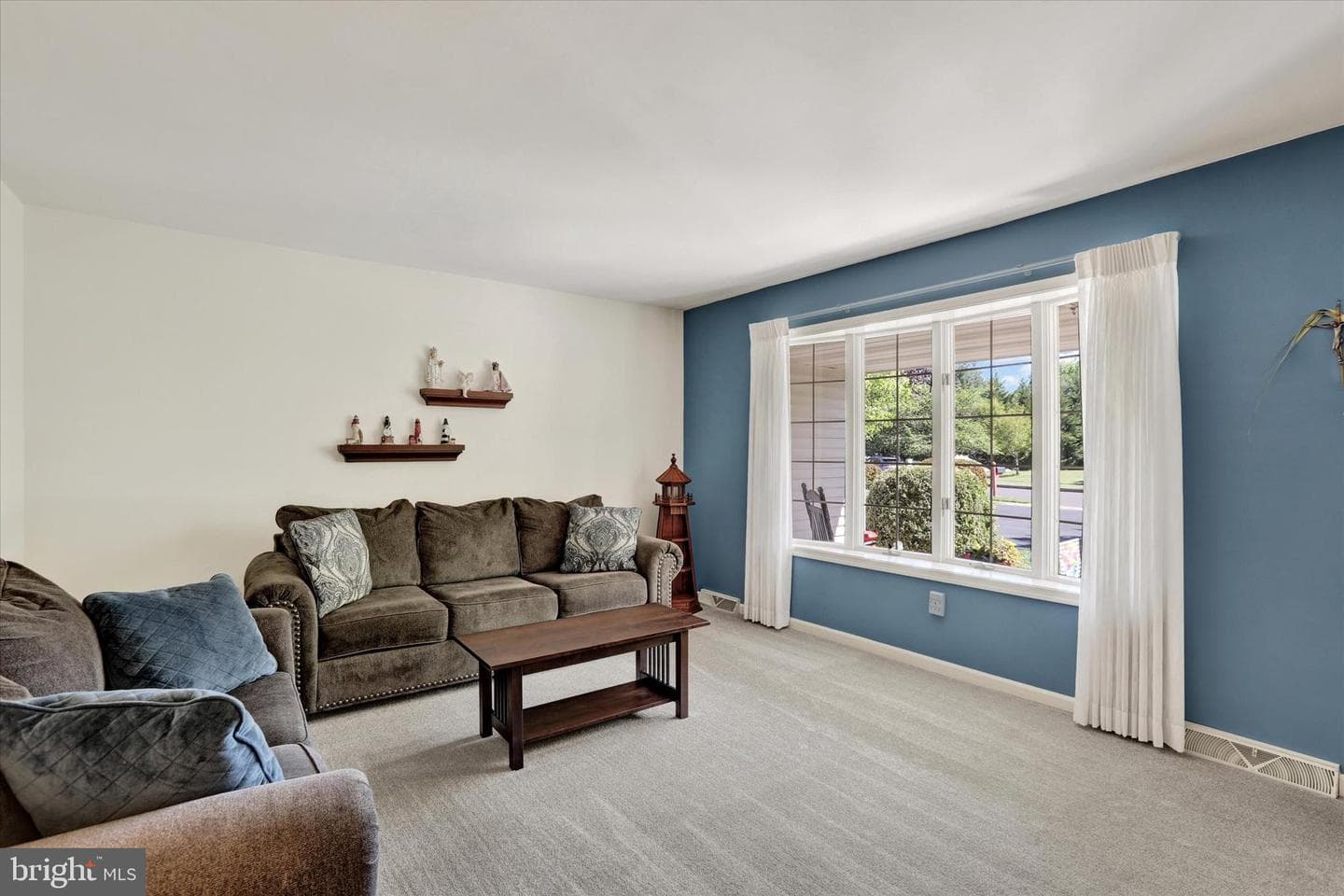 1950 Gibson Drive photo 5