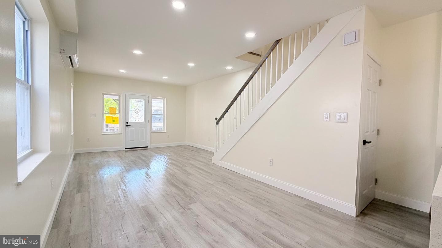527 Beech Street photo 11