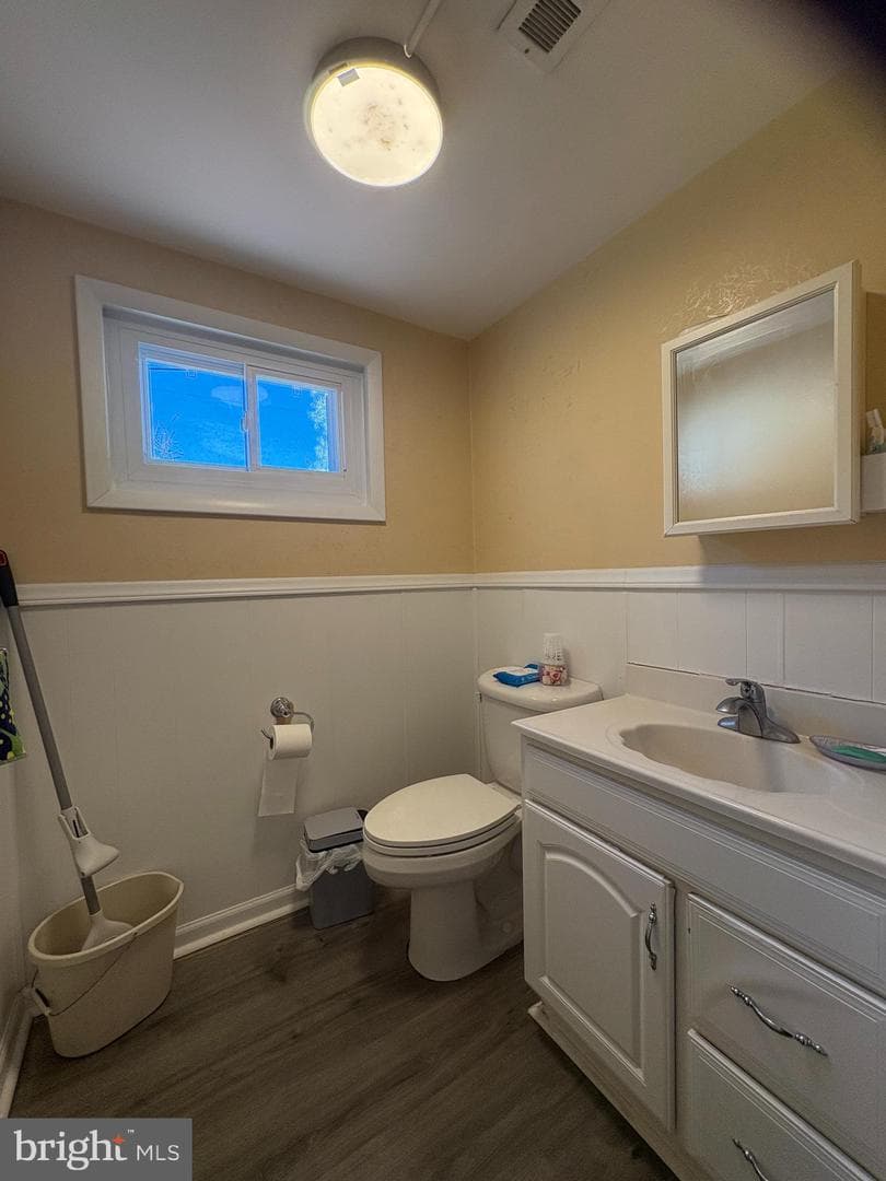 416 Emerson Road photo 10