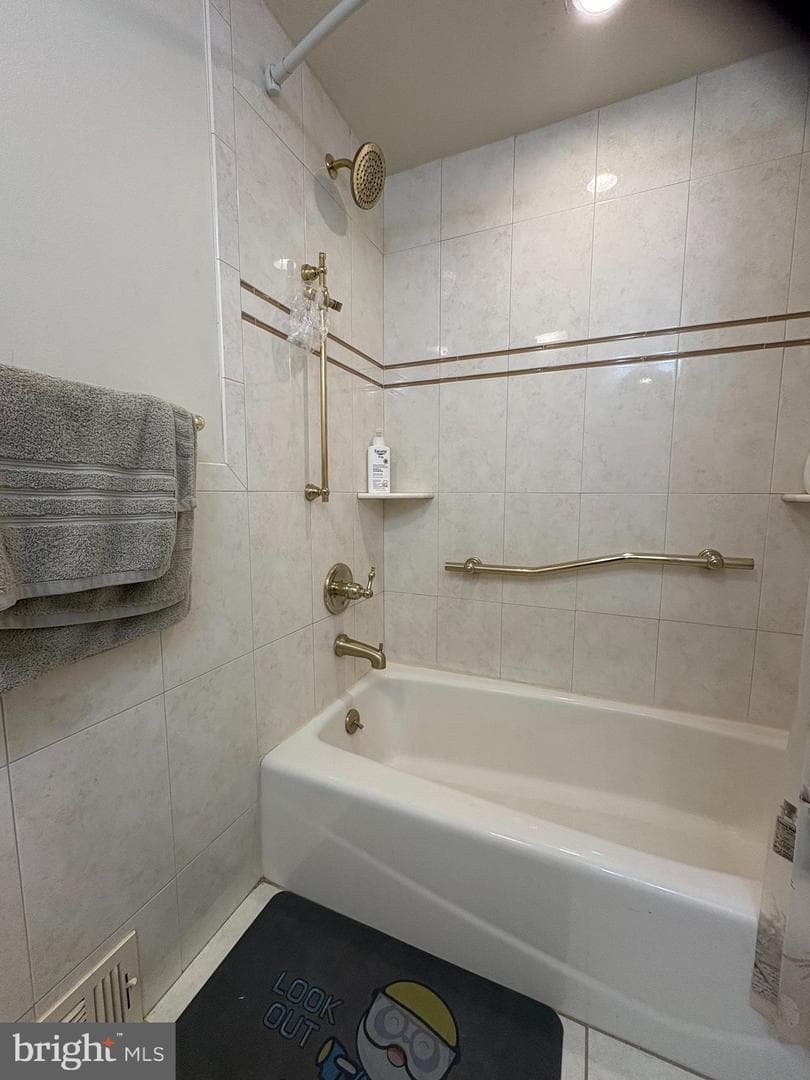 416 Emerson Road photo 18