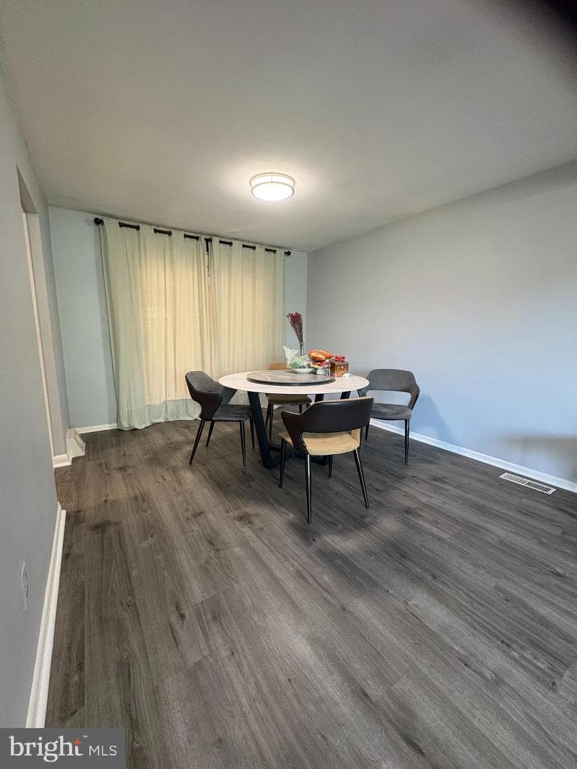 416 Emerson Road photo 5
