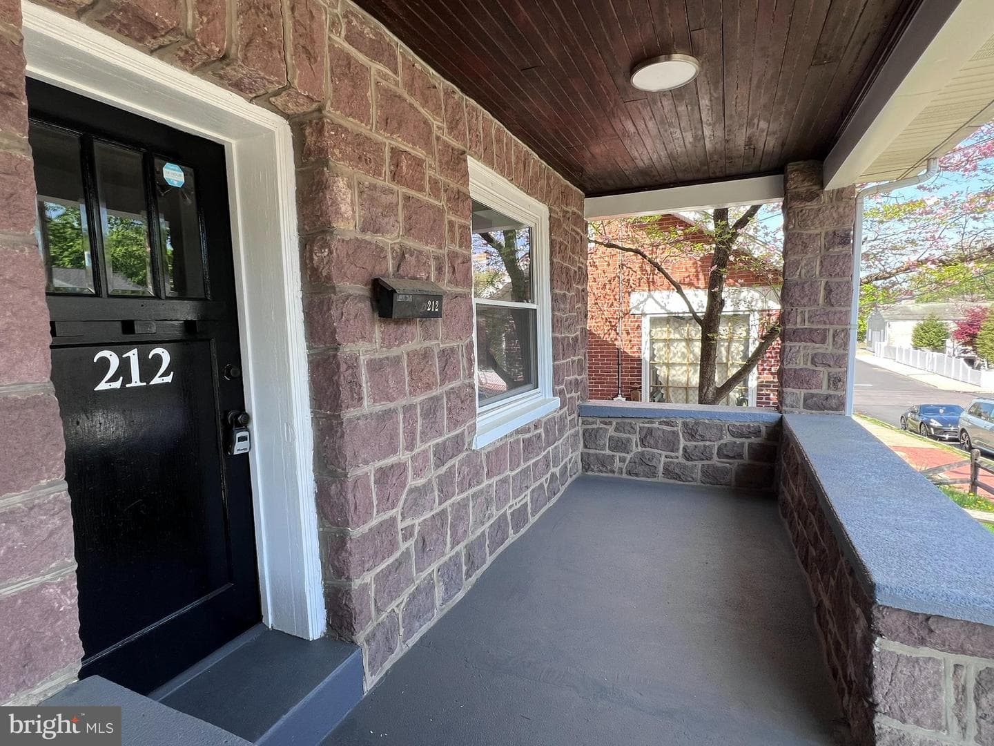 212 East Street photo 5