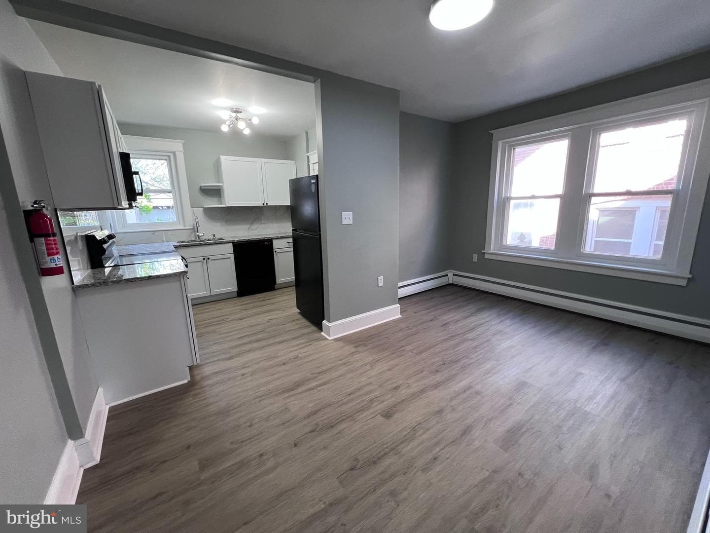 212 East Street photo 8