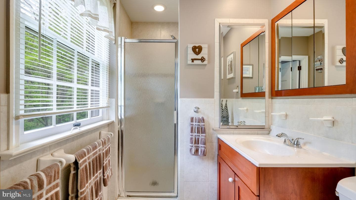 405 Toland Drive photo 20