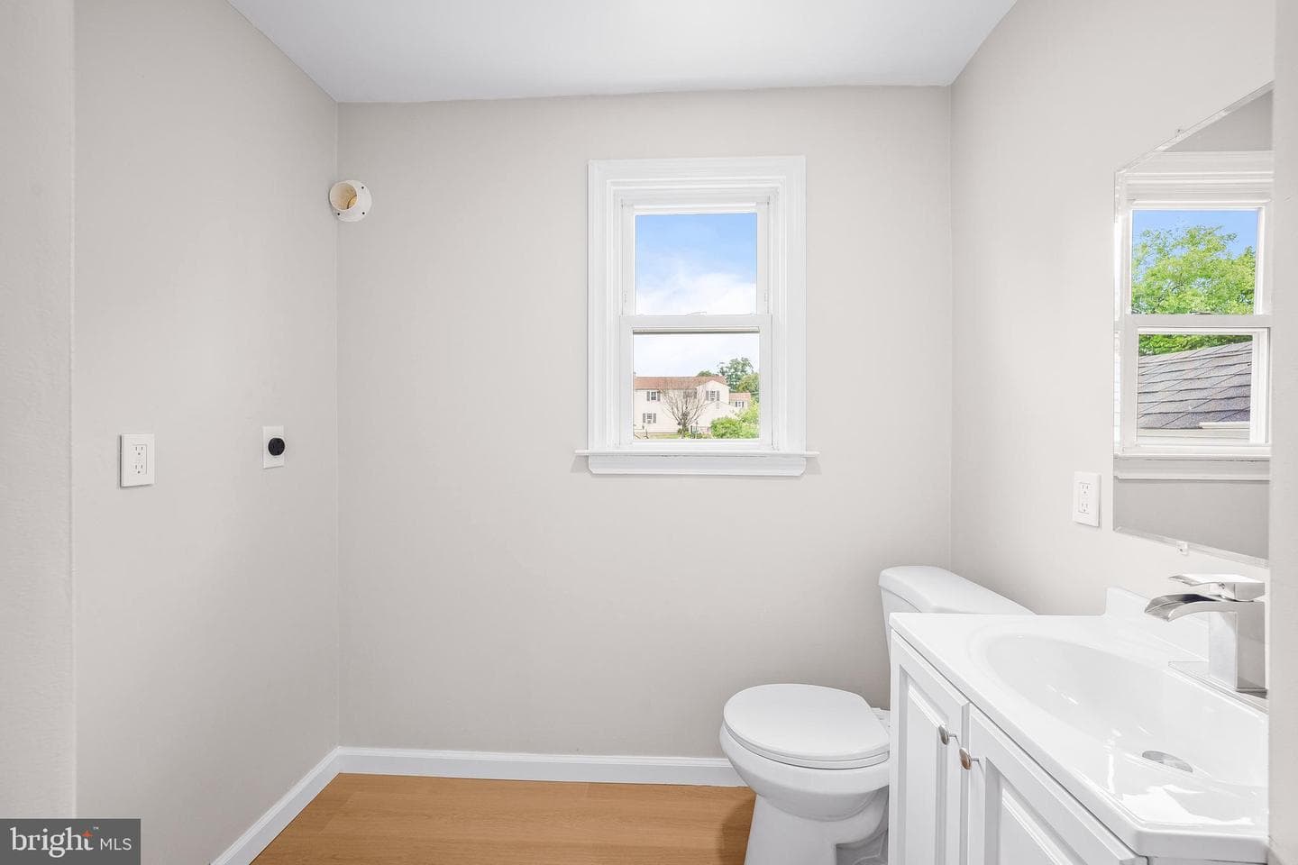 335 Tanner Avenue photo 15