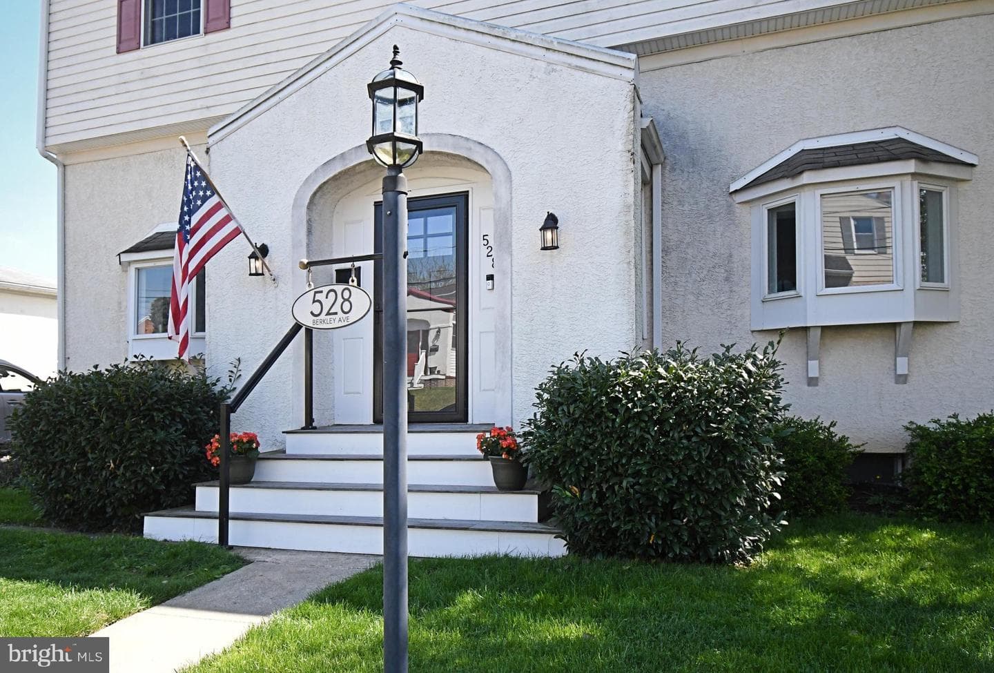 528 Berkley Avenue photo 3
