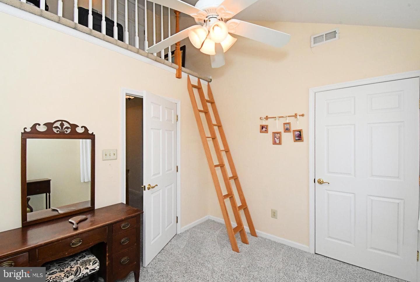 528 Berkley Avenue photo 50