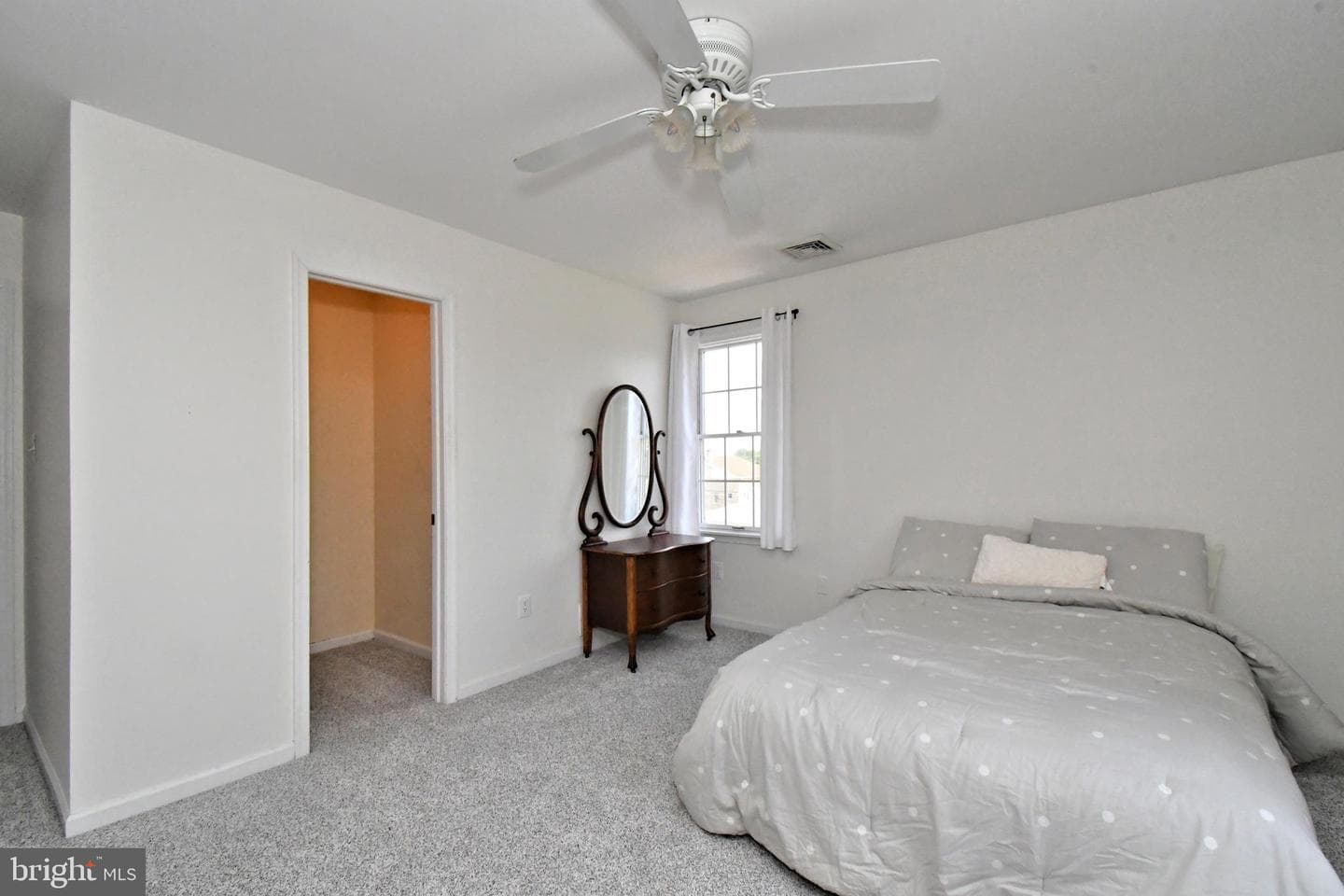 528 Berkley Avenue photo 56