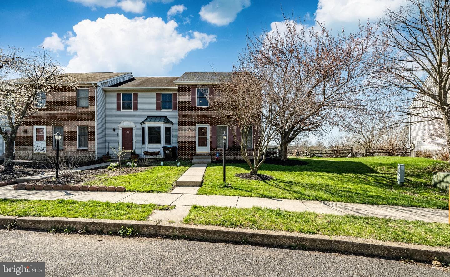 149 Winding Way