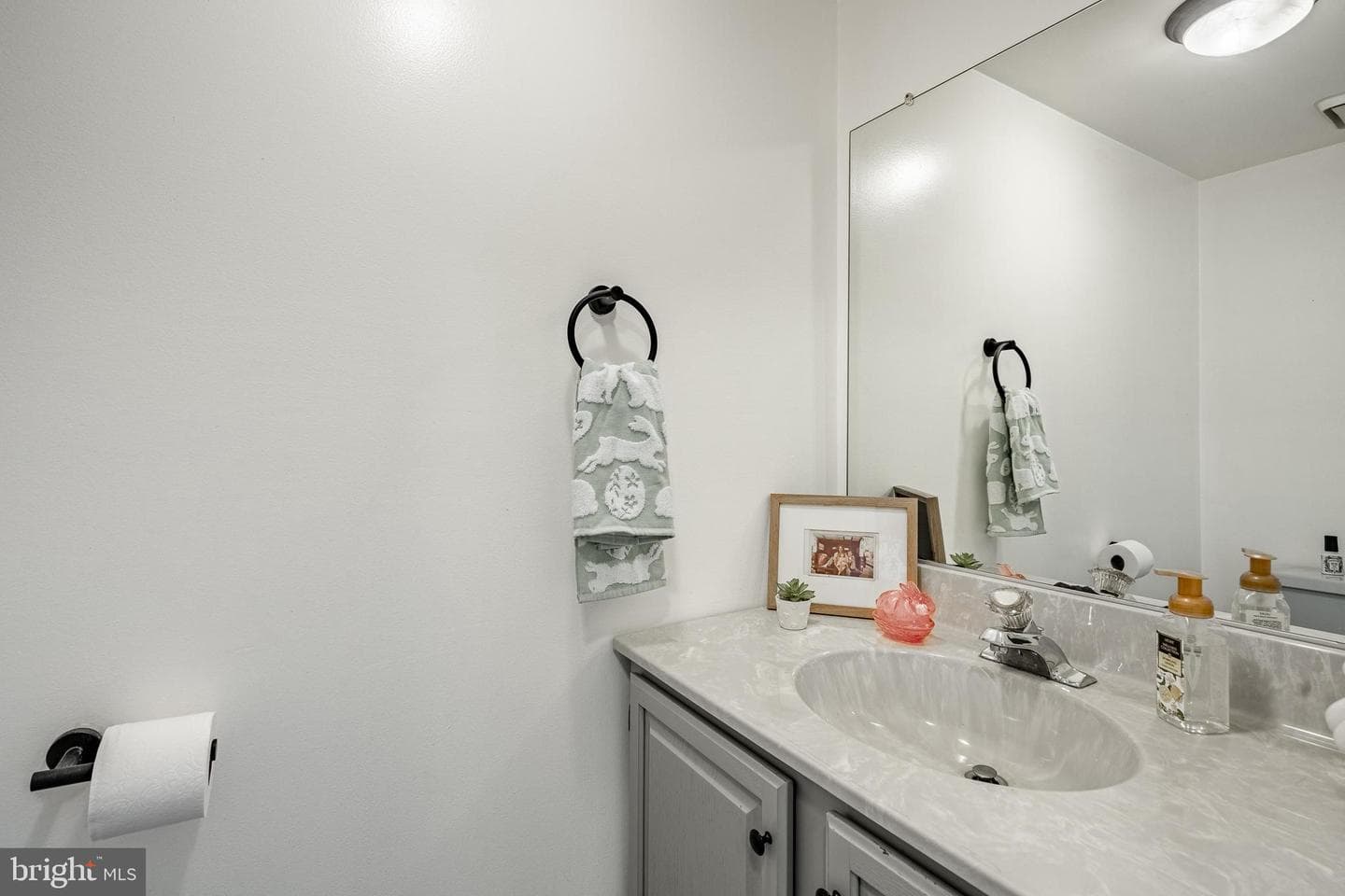 149 Winding Way photo 8