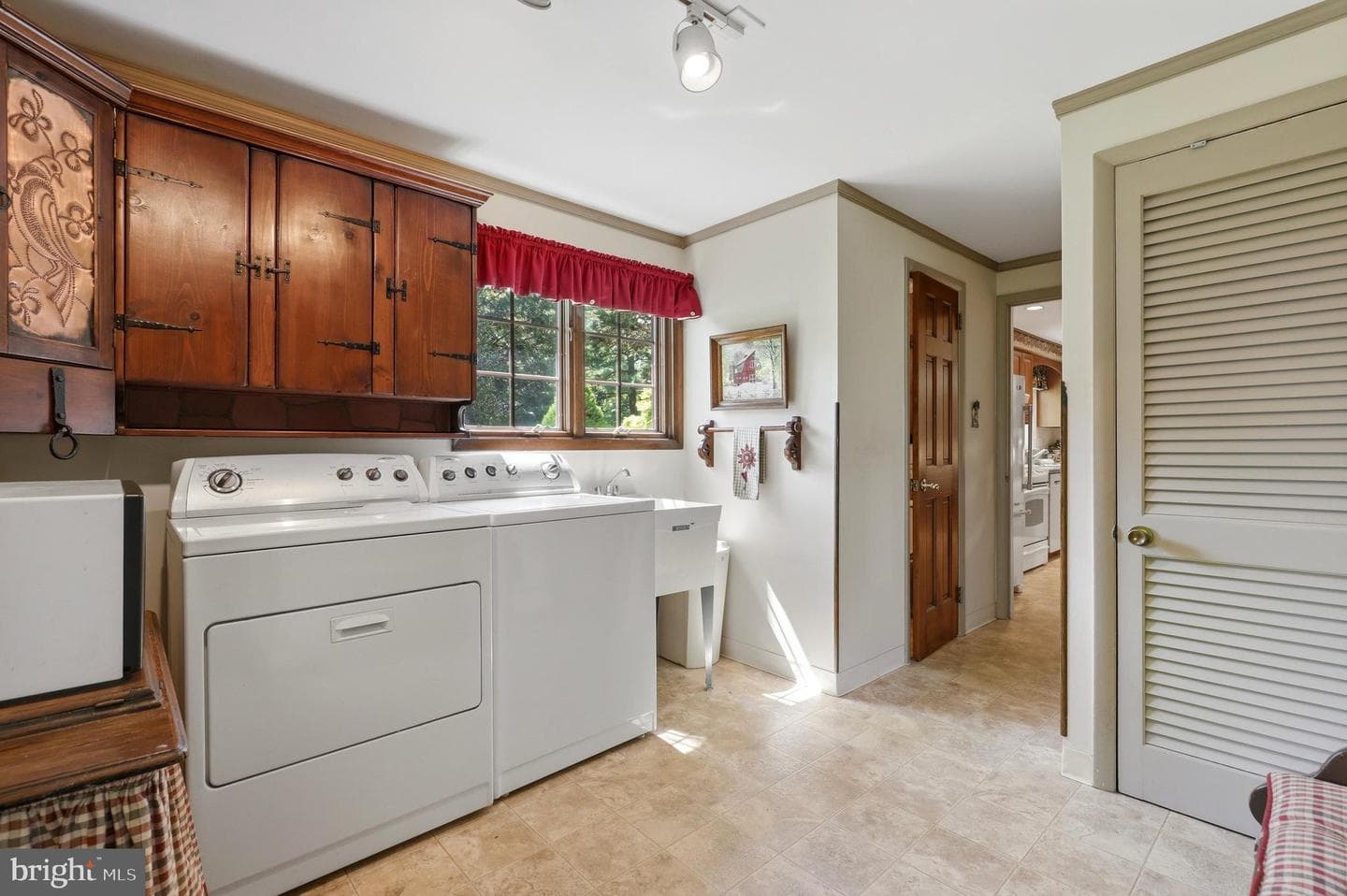 203 Fairway Road photo 19