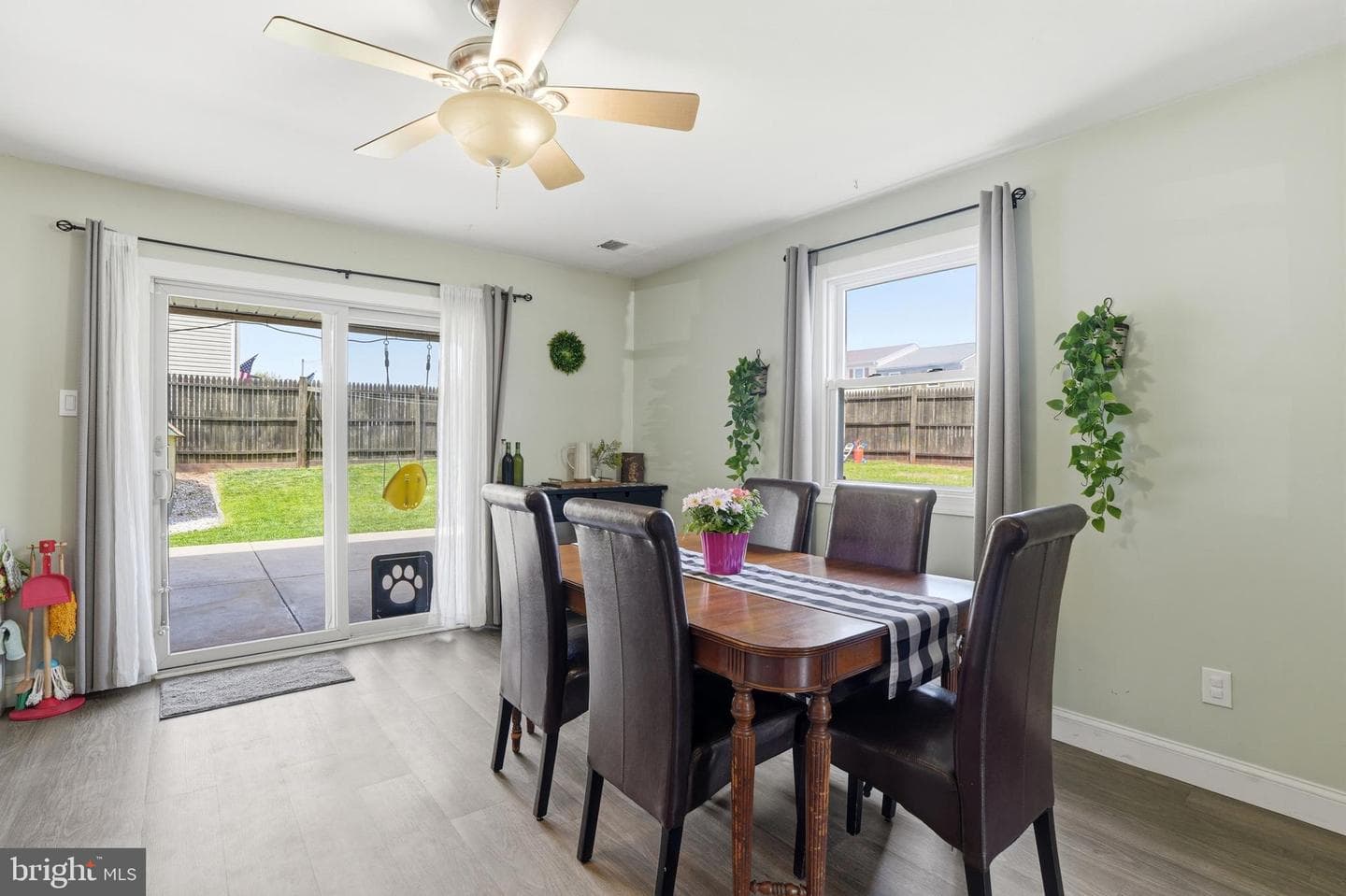 711 Hamilton Road photo 15