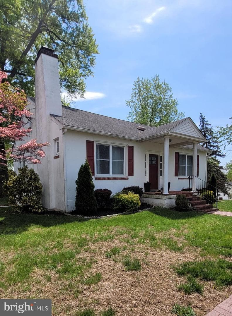 206 Burnside photo 2