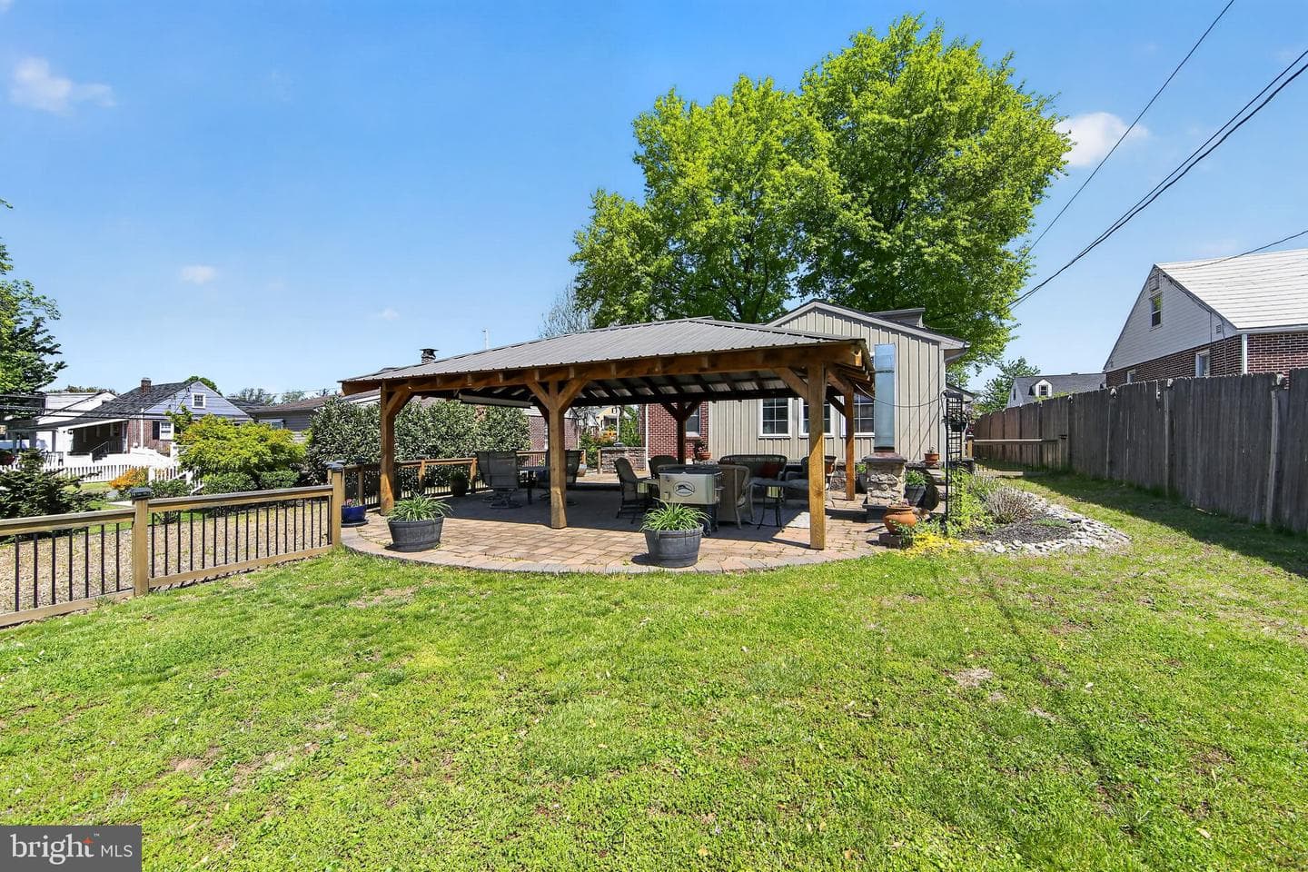 804 Rhoads Avenue photo 32
