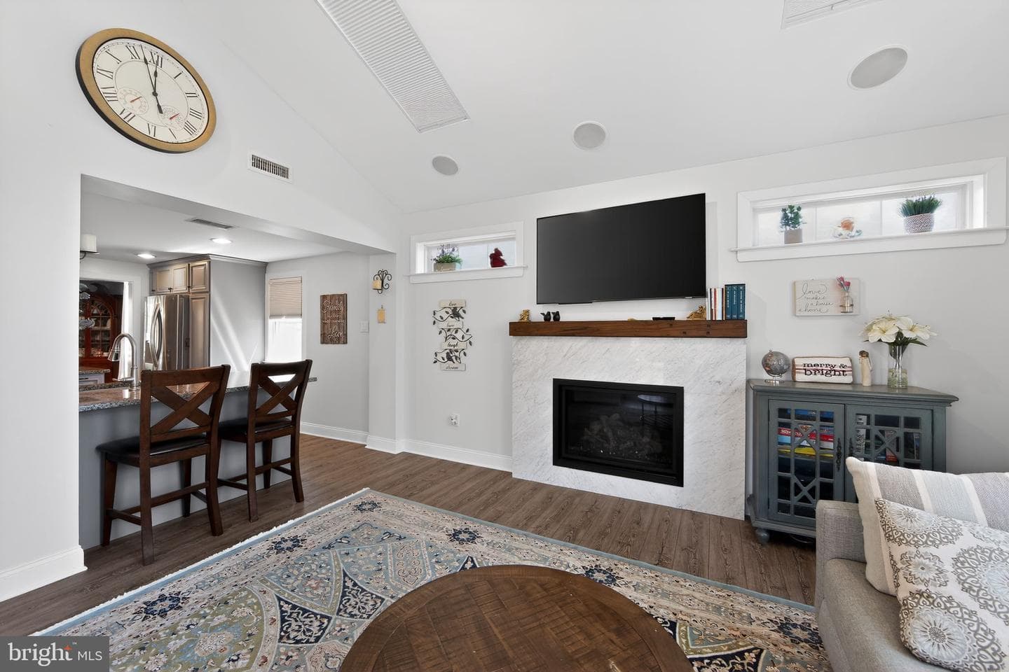 804 Rhoads Avenue photo 4