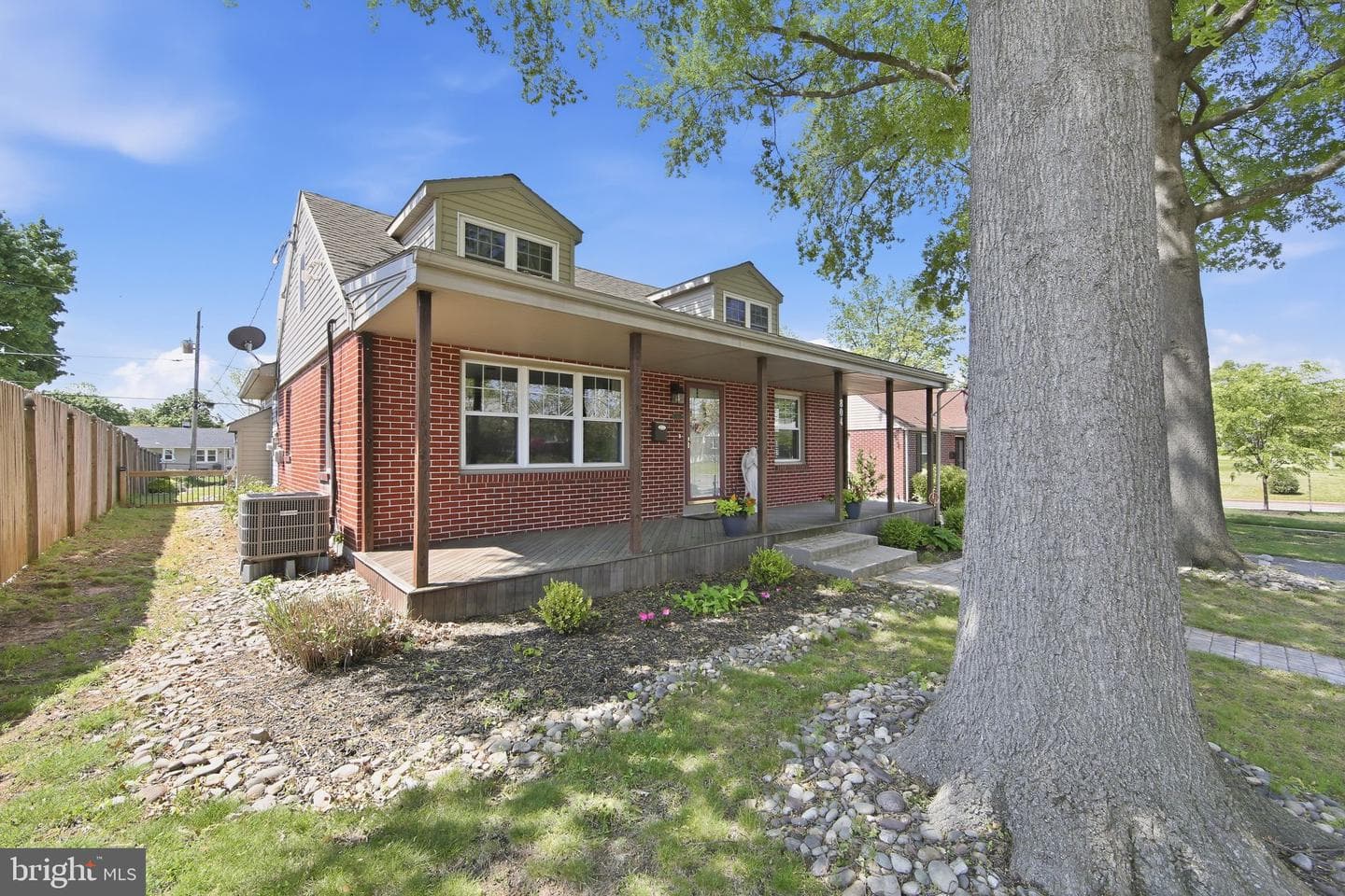 804 Rhoads Avenue photo 40