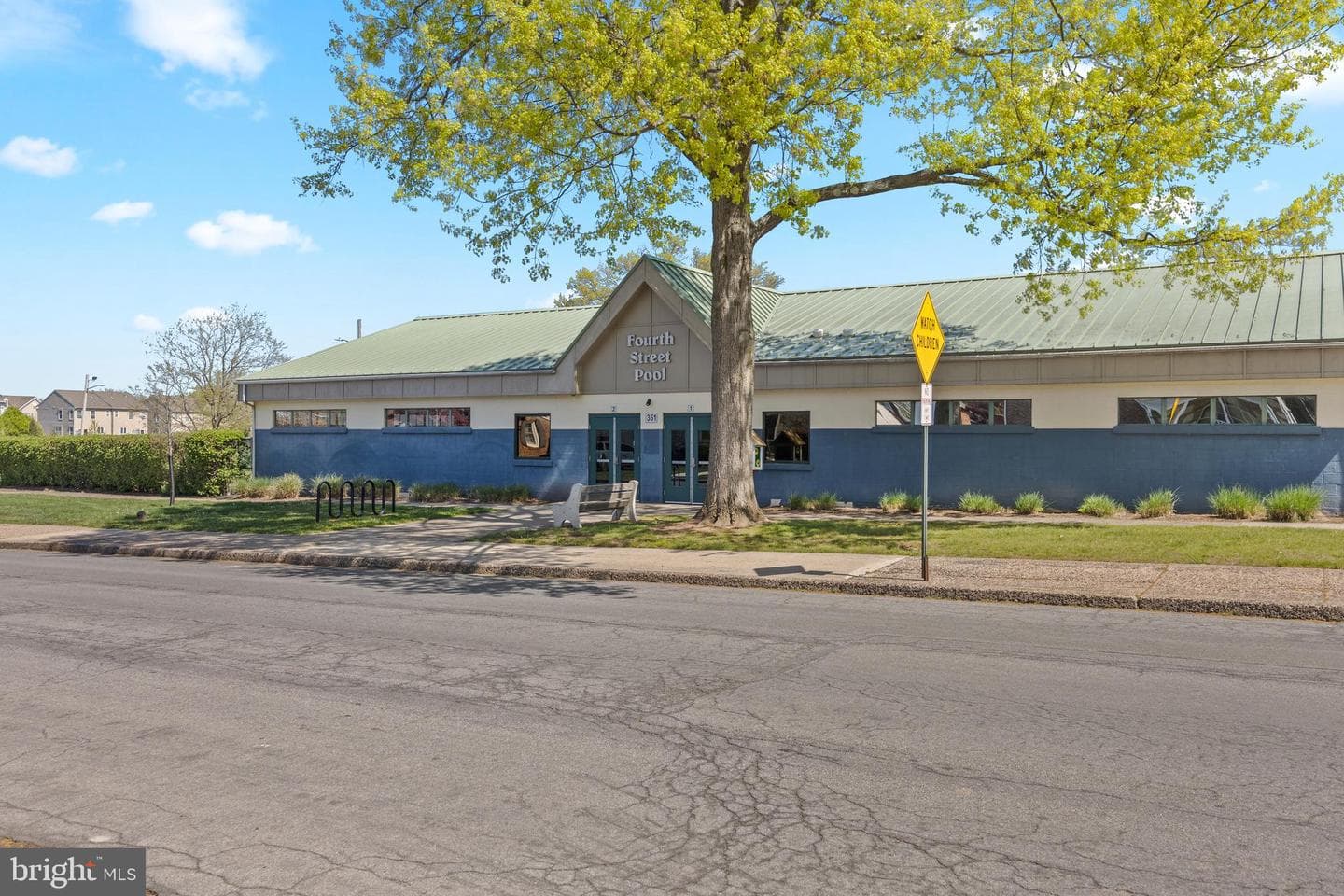 323 Edgewood Avenue photo 31