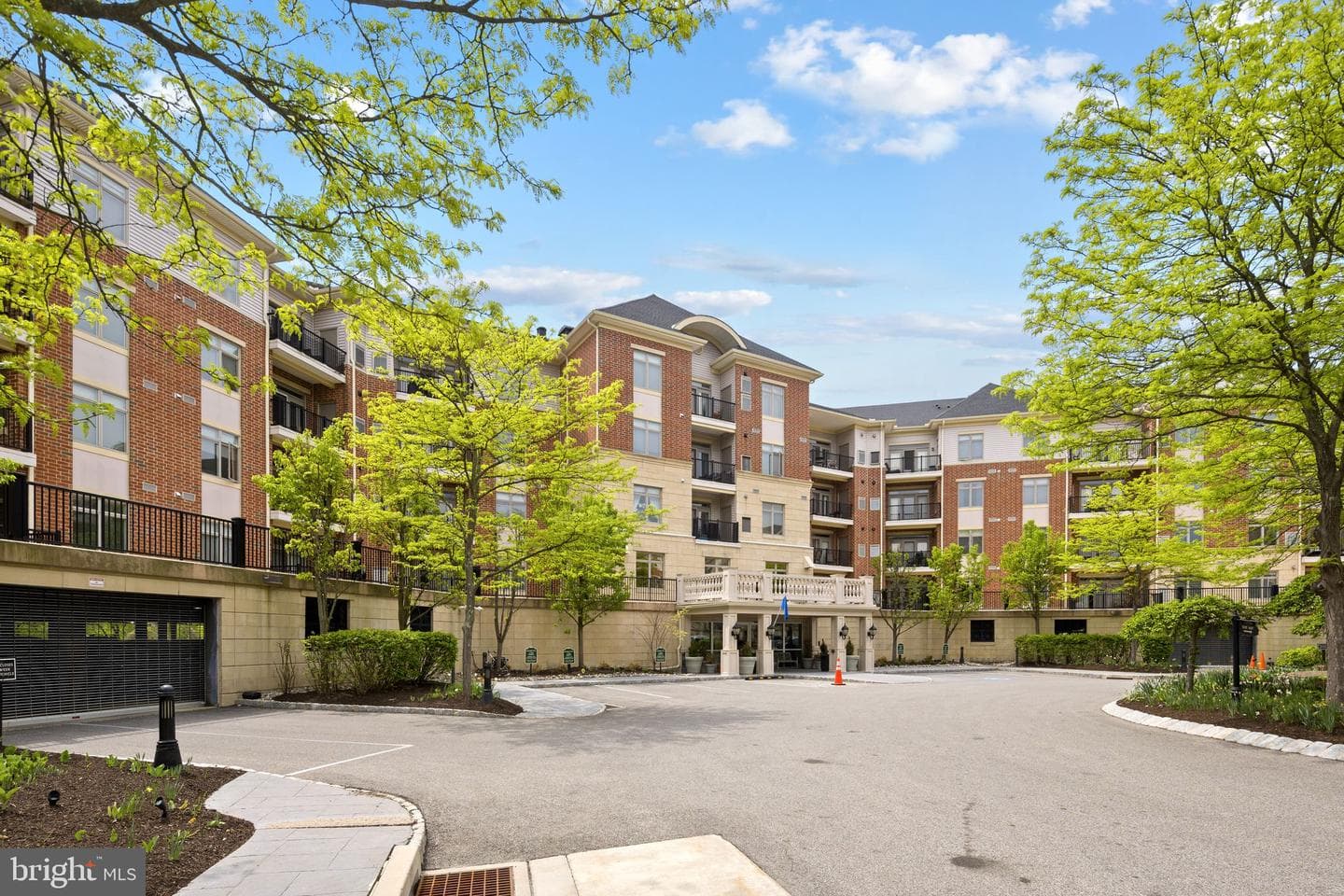 331 Carson Terrace #331