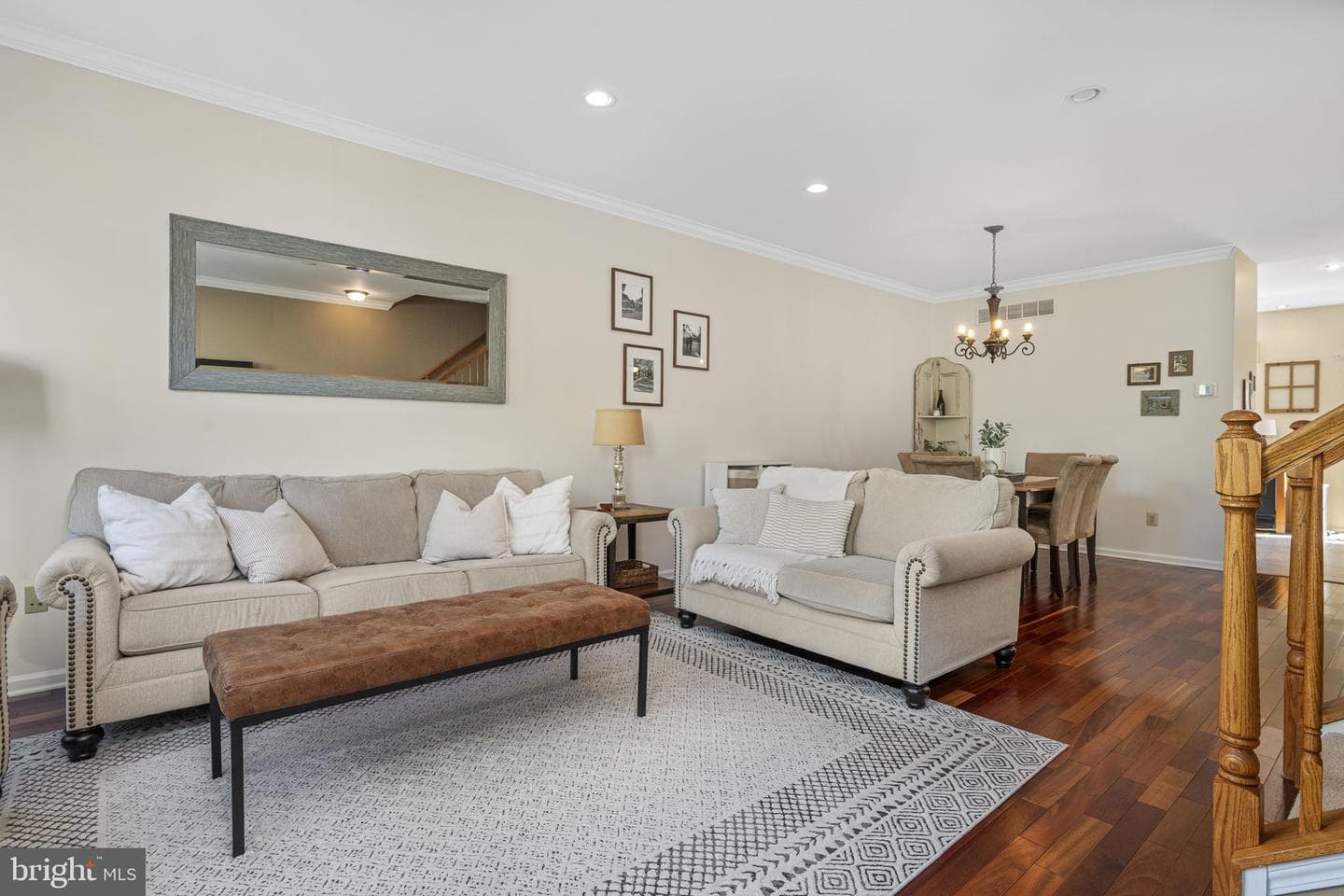 16 Cameron Court photo 8