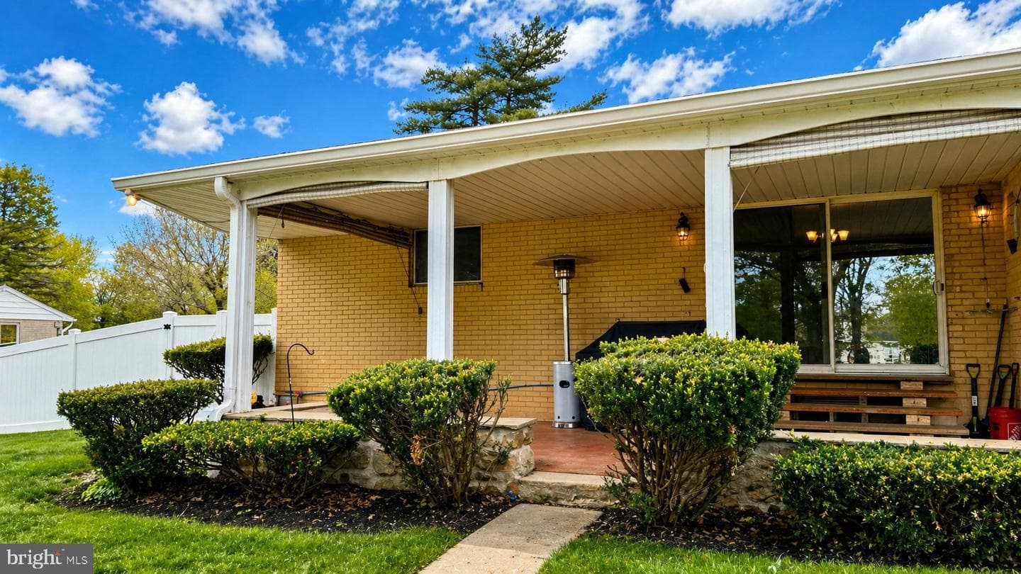 810 N Limekiln Pike photo 11