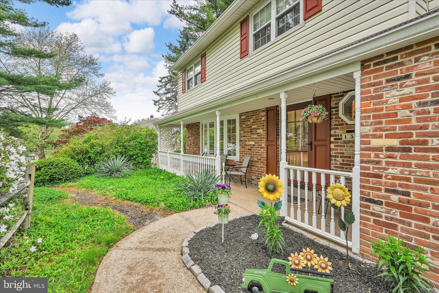 1541 Chalk Avenue photo 3