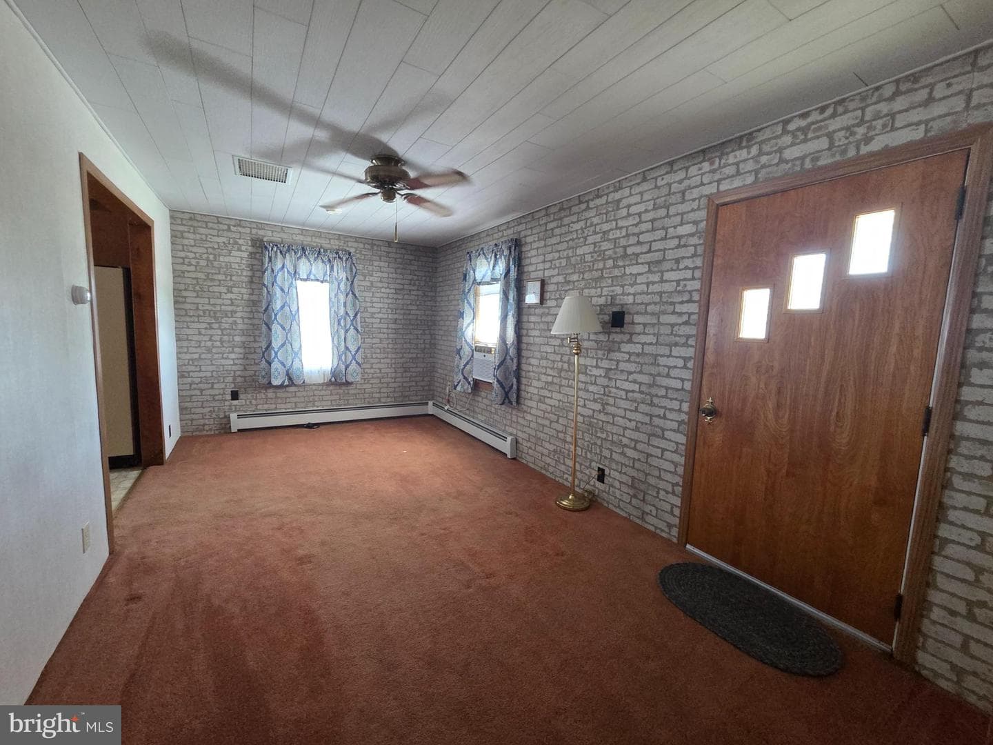 1029 E Philadelphia Avenue photo 9