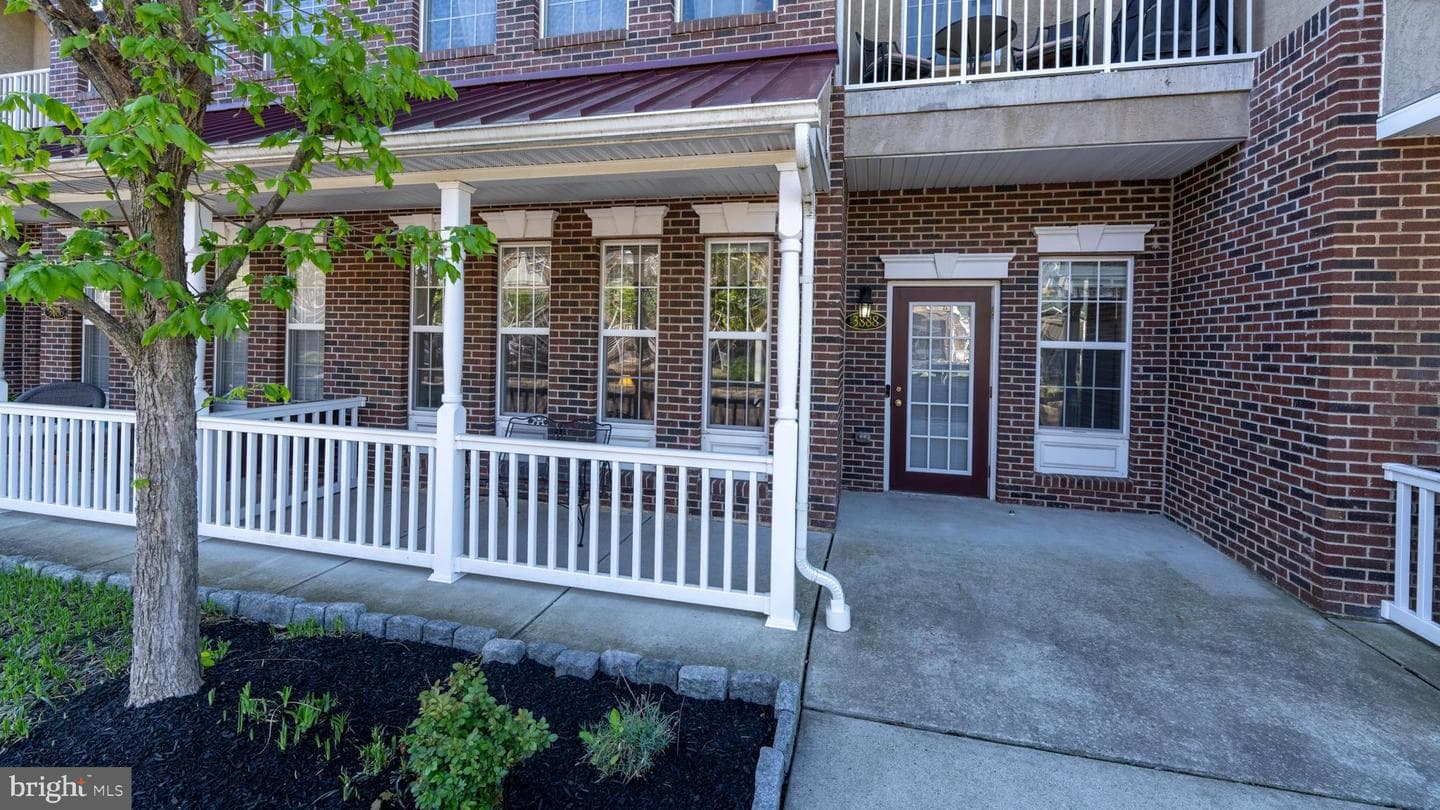 3888 Ashland Drive #b photo 1