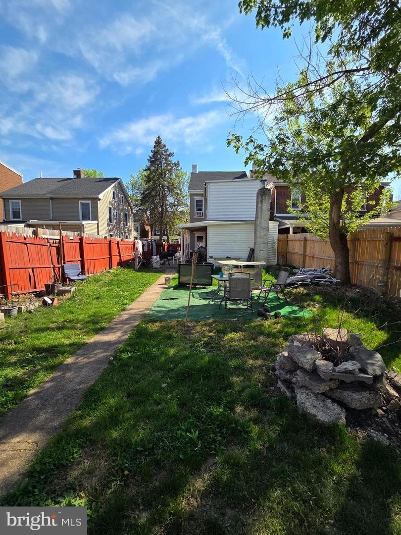427 Walnut Street photo 14