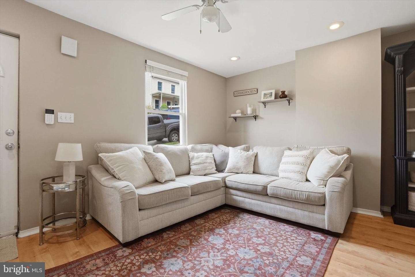 102 Cedar Avenue photo 3