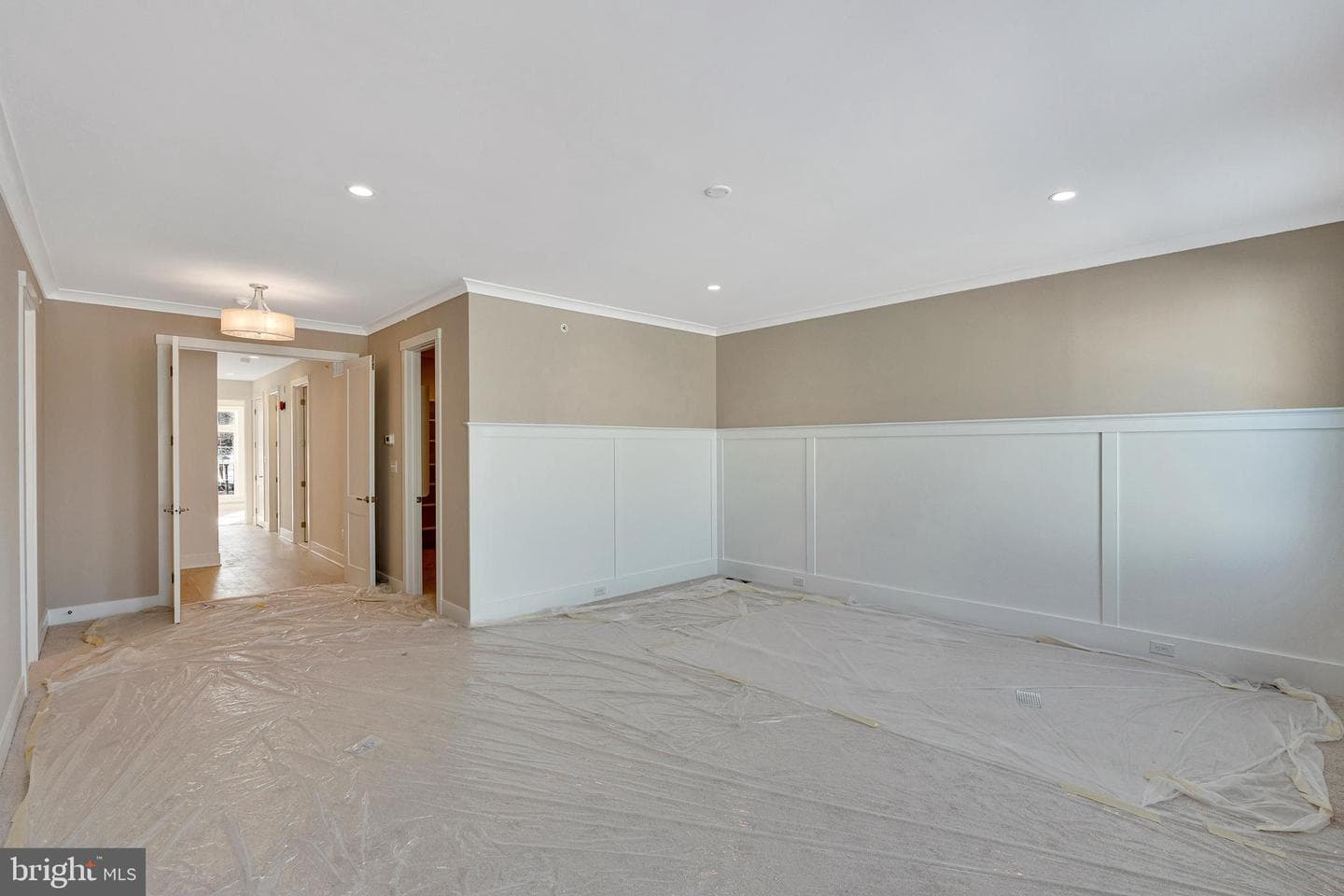 734 Emory Ct. photo 10