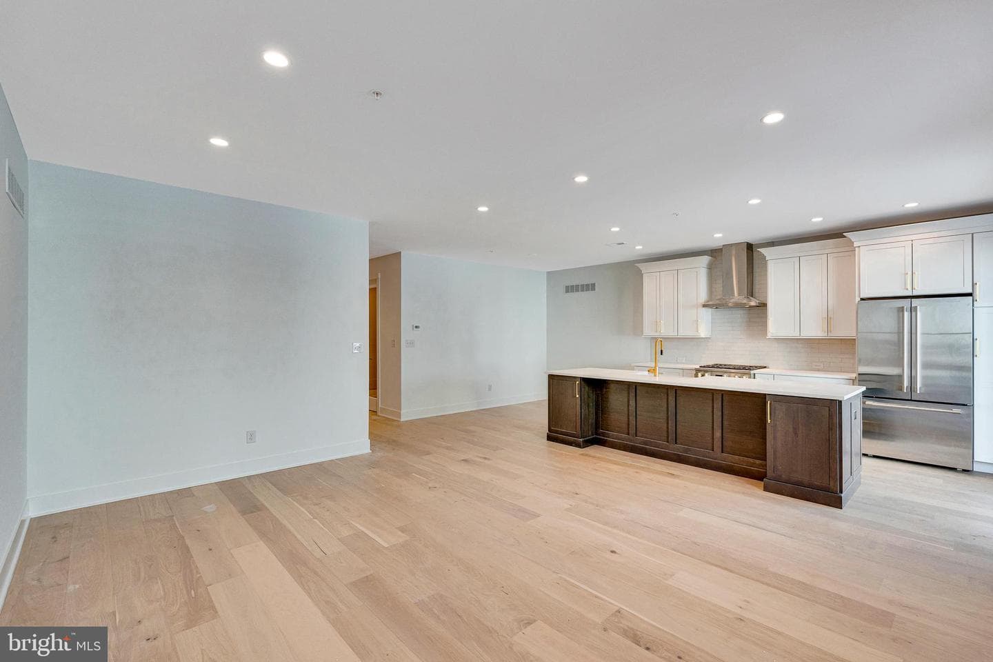 734 Emory Ct. photo 4