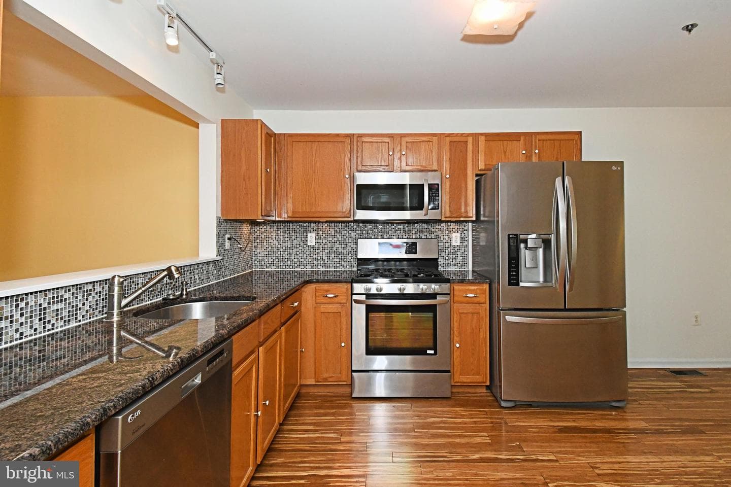 601 Brentwood Court photo 14