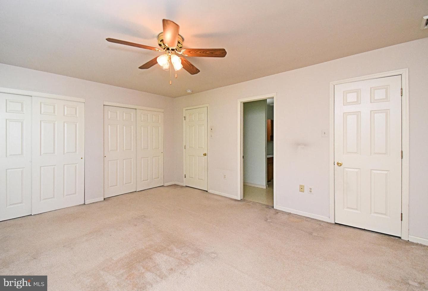 601 Brentwood Court photo 25