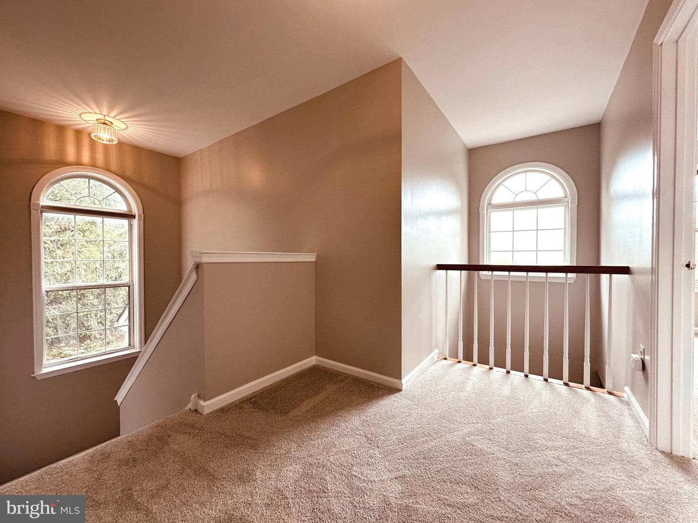 1853 Hood Lane photo 38