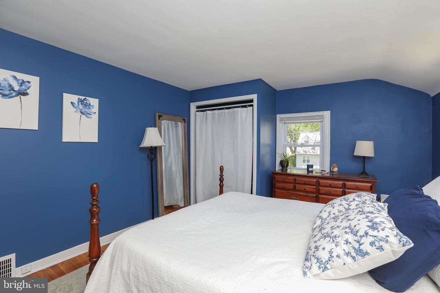 402 Evans Avenue photo 29