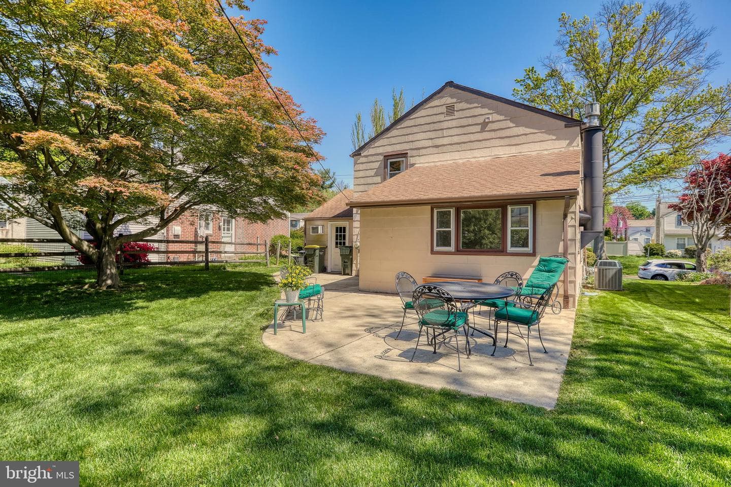 402 Evans Avenue photo 7