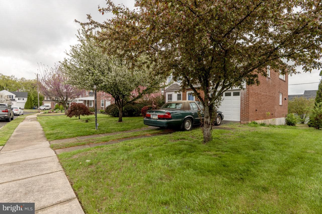 1414 Sunset Drive photo 4