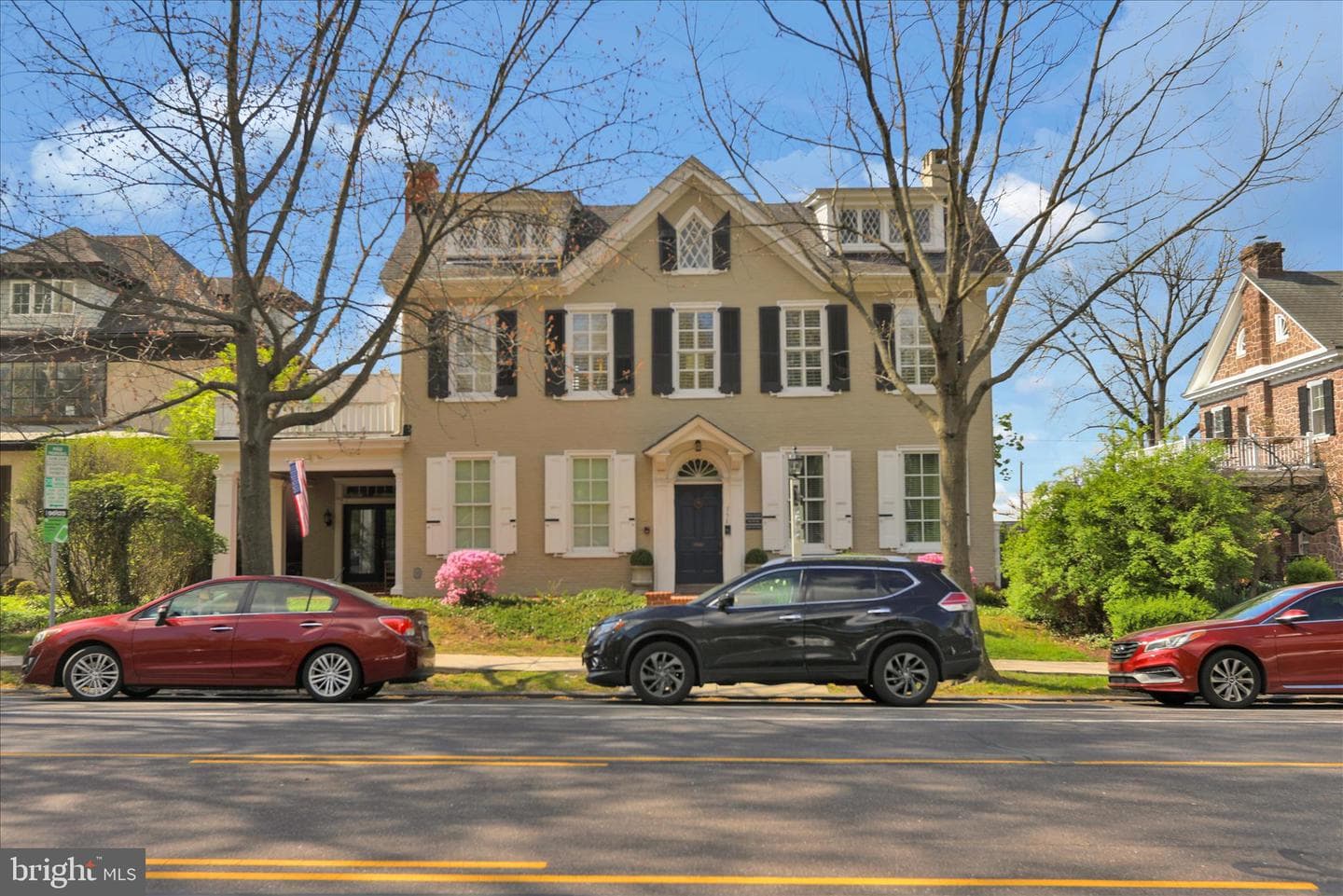 758 E High Street photo 2