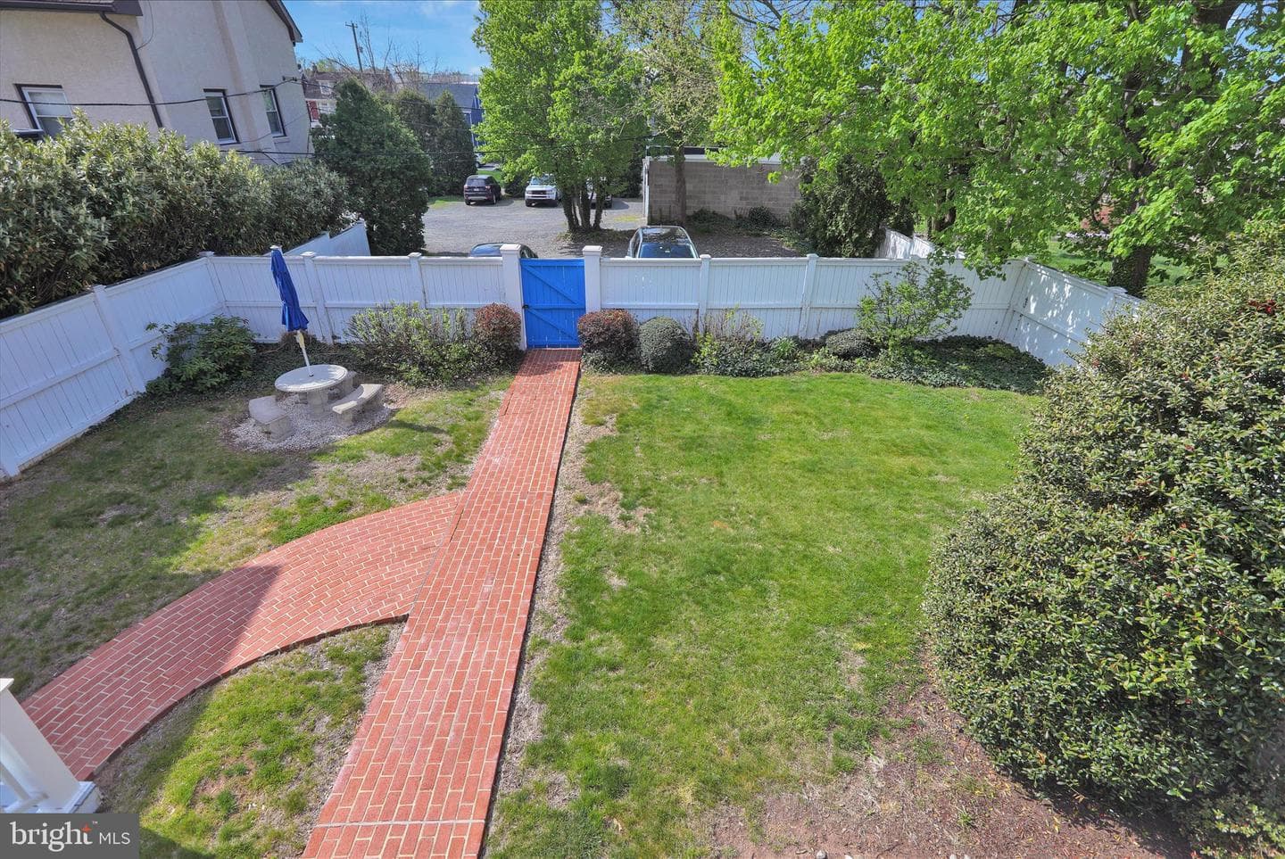 758 E High Street photo 43
