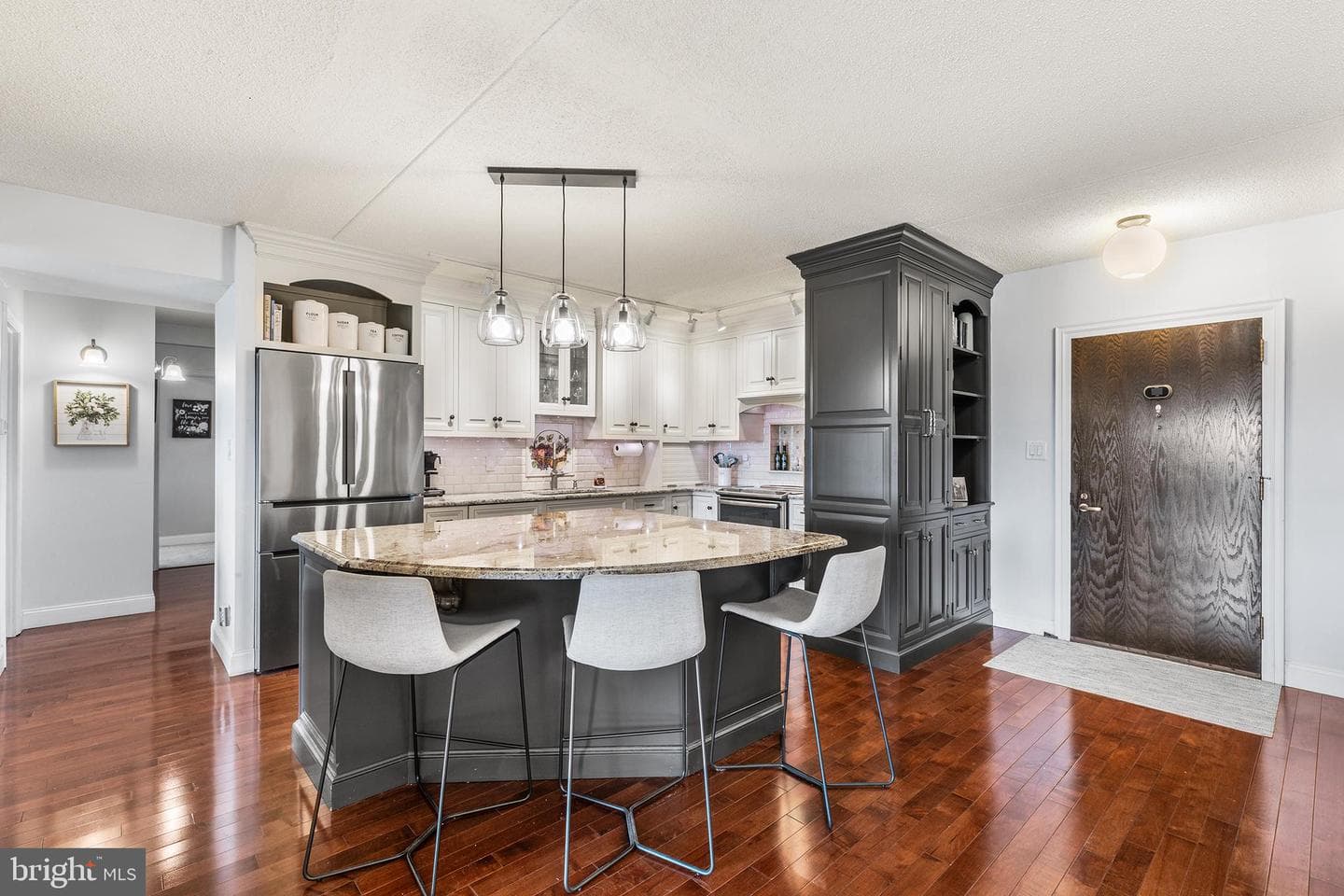 21132 Valley Forge Circle #1132 photo 5