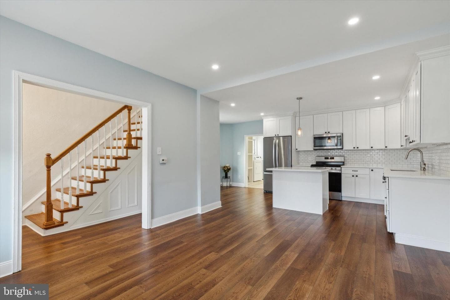 332 Spring Mill Avenue photo 5